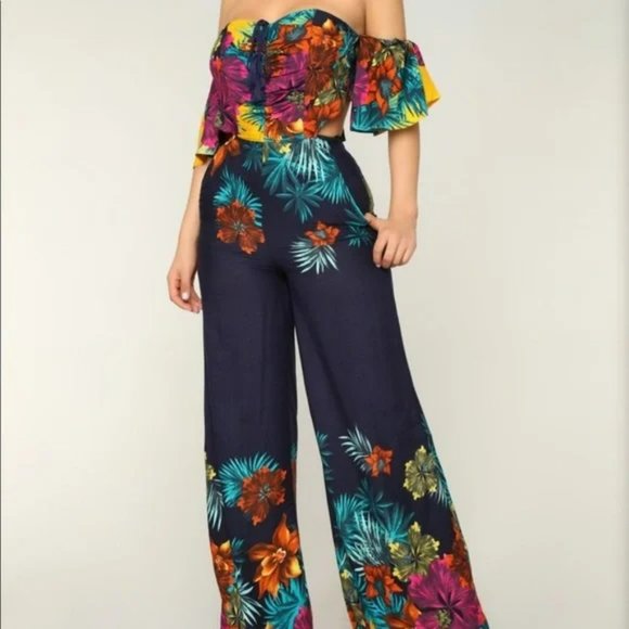 Fashion Nova Floral Jumpsuit, Color: Navy with Tropical print, Size: 2X, - Picture 13 of 13